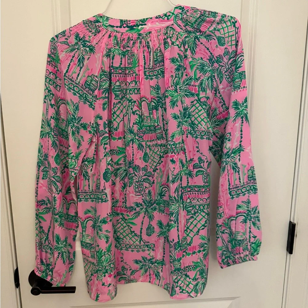 Lilly Pulitzer Pink and Green Graphic Blouse with Mandarin Collar Elsa silk - Picture 3 of 3